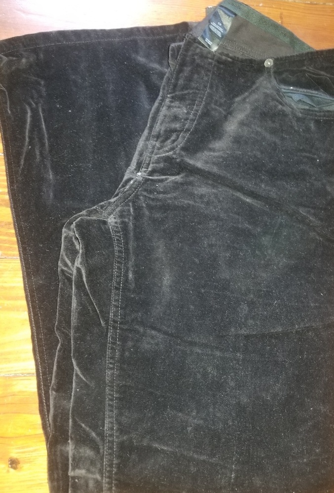 Women's *DKNY velvet black pants